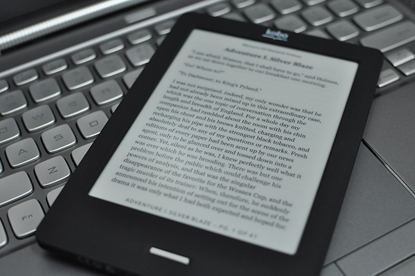 Geek Buy: the best eReader to use in Singapore - Techgoondu