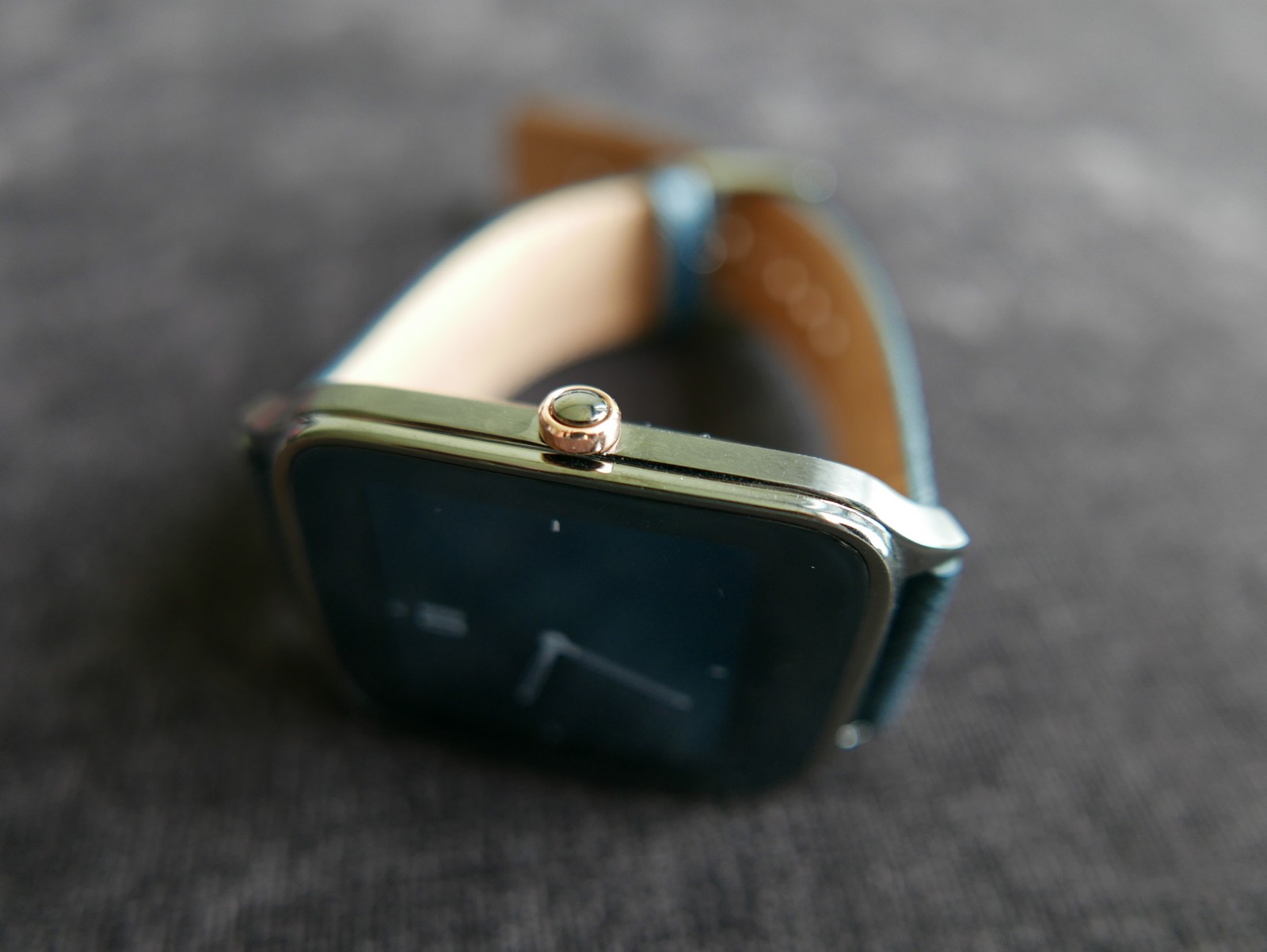 Hands on Asus ZenWatch 2 Techgoondu