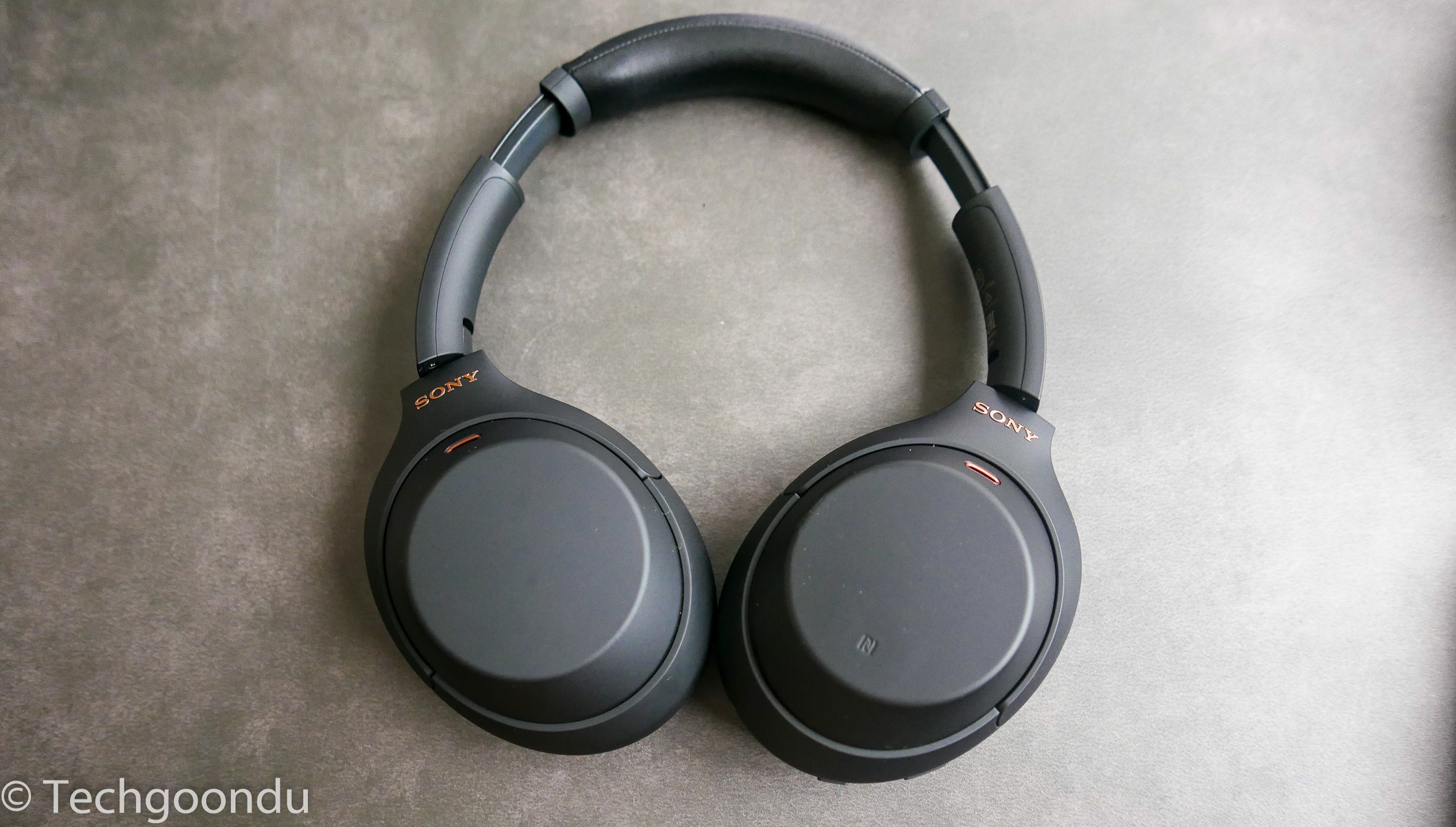 Sony WH-1000XM4 Noise-Canceling Headphones Review
